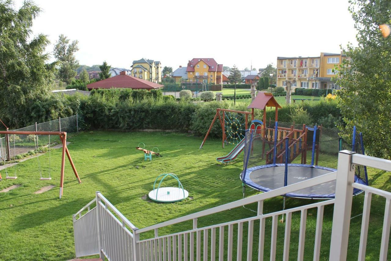 Apartament Kapitanski Bursztynowe Komnaty Darlowko Exterior photo